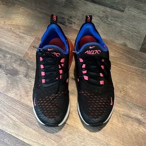 Women’s Nike Air 270